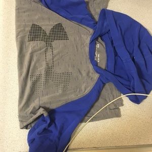 Blue and gray. Size YL. Like a 10/12.